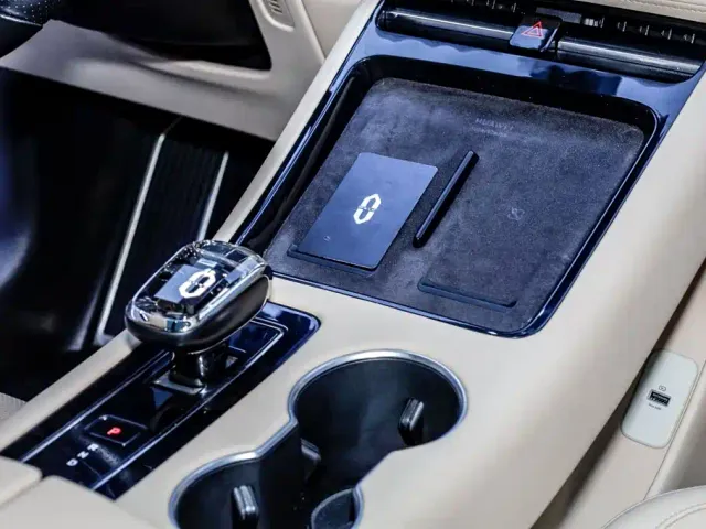 Aito M5 — Фото автомобиля 30
