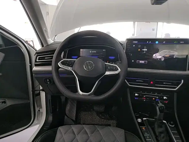Volkswagen Sagitar — Фото автомобиля 10