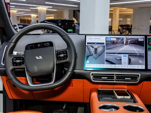 Li Auto L7 — Фото автомобиля 27