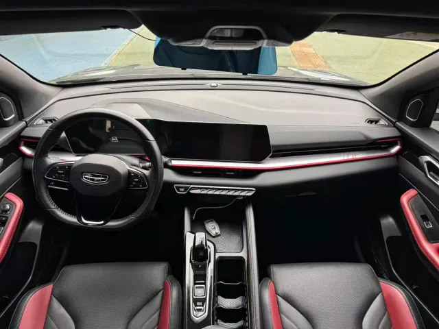Geely Binyue — Фото автомобиля 15