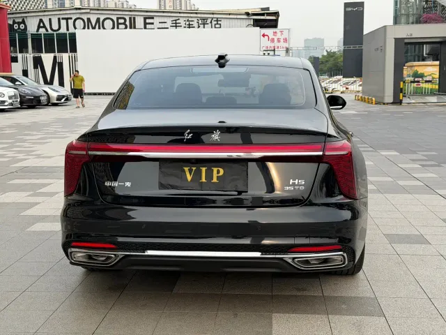 Hongqi H5 — Фото автомобиля 11