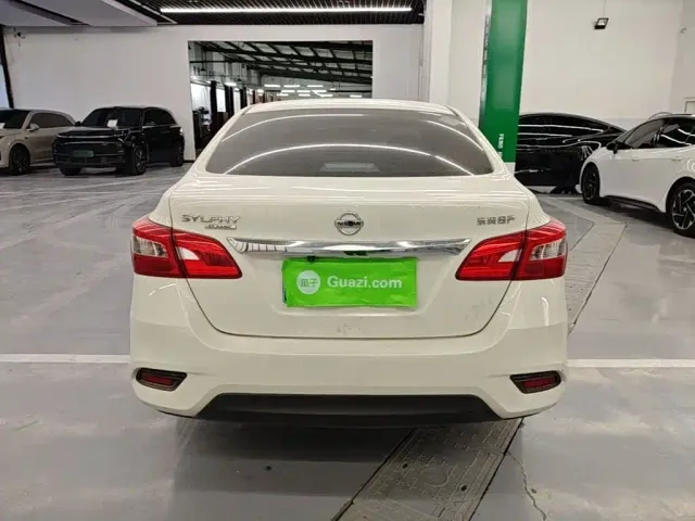 Nissan Sylphy — Фото автомобиля 5