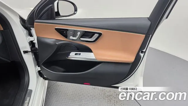 Mercedes-Benz E-Class W214 — Фото автомобиля 14