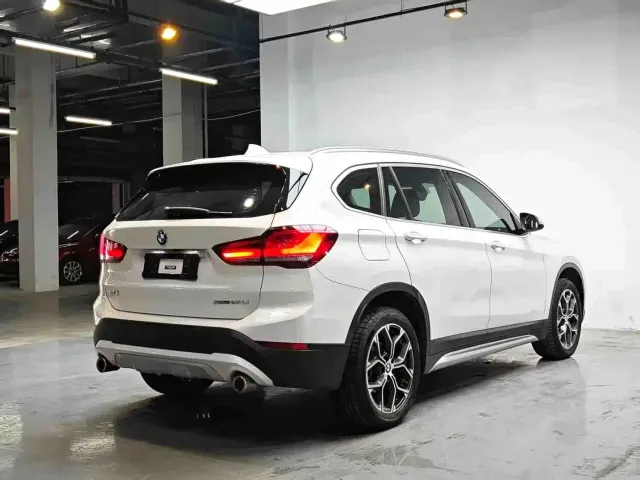 BMW X1 — Фото автомобиля 7