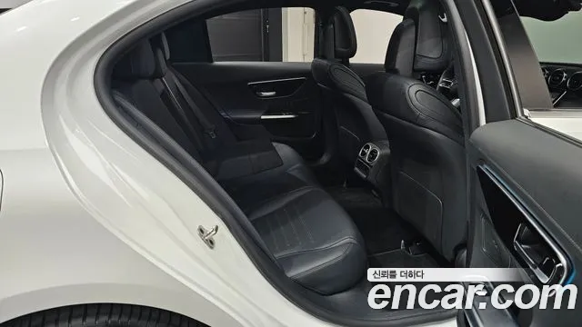 Mercedes-Benz C-Class — Фото автомобиля 12