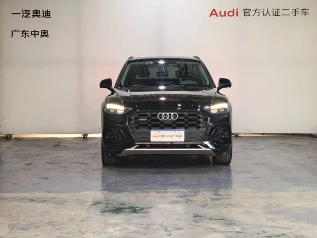 Audi Q5L — Фото автомобиля 2