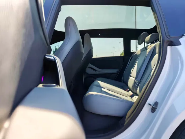 Nio ET5 Touring — Фото автомобиля 6