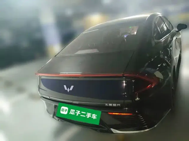 Wuling Starlight — Фото автомобиля 3