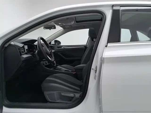 Volkswagen Sagitar — Фото автомобиля 10
