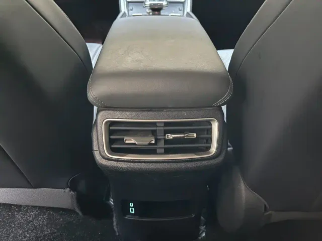 BYD Qin L — Фото автомобиля 13