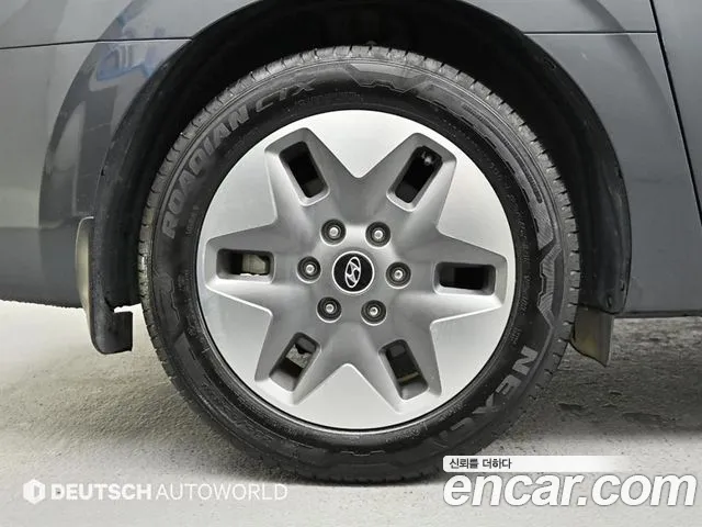 Hyundai Staria — Фото автомобиля 5