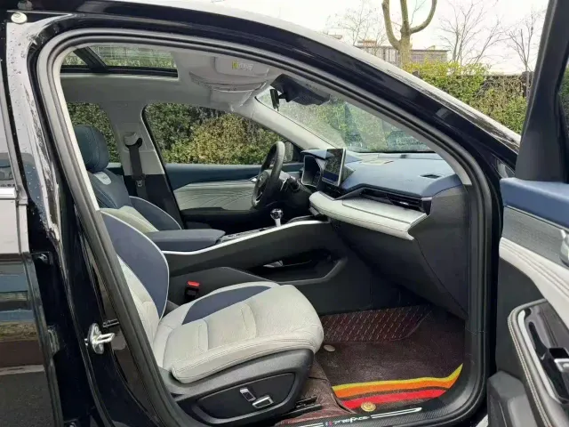 Geely Xingrui — Фото автомобиля 8