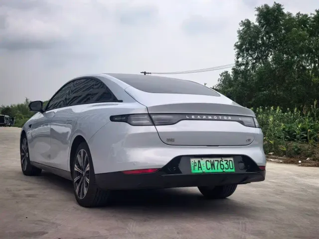 Leapmotor Leapmotor C01 2023 525 Comfort Edition — Фото автомобиля 10