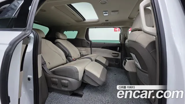 Kia Canival Carnival 4 поколение Дизель 7 мест Noblesse — Фото автомобиля 19