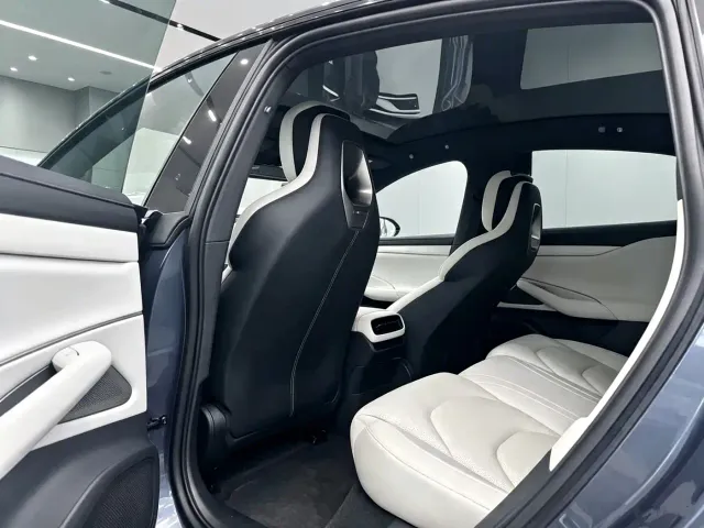 Xiaomi SU7 — Фото автомобиля 5