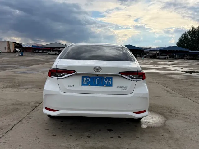 Toyota Corolla — Фото автомобиля 6
