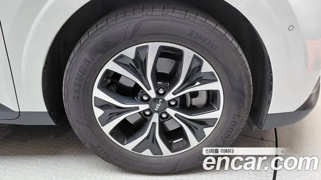 Kia Canival Carnival 4 поколение Бензин 9 мест Noblesse — Фото автомобиля 17