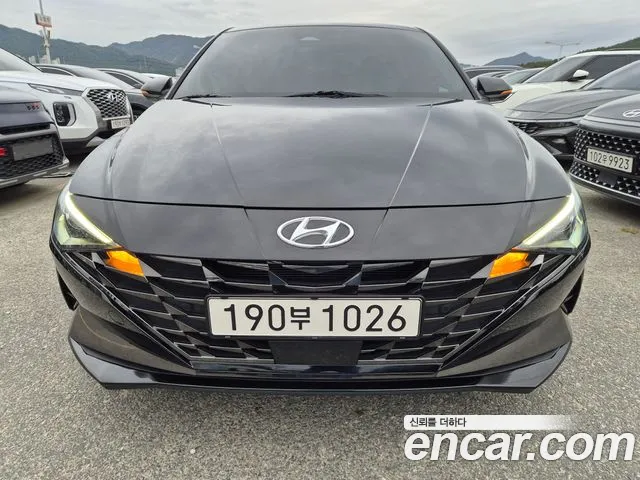 Фотография автомобиля — Hyundai Avante CN7