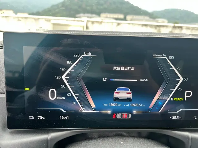 BMW i3 — Фото автомобиля 9