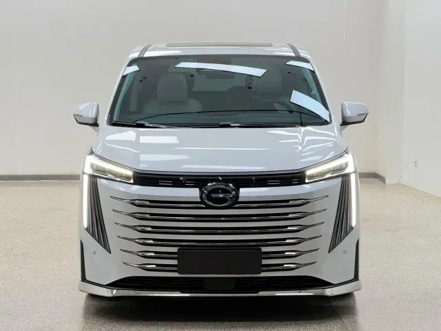 GAC Trumpchi E9 — Фото автомобиля 2