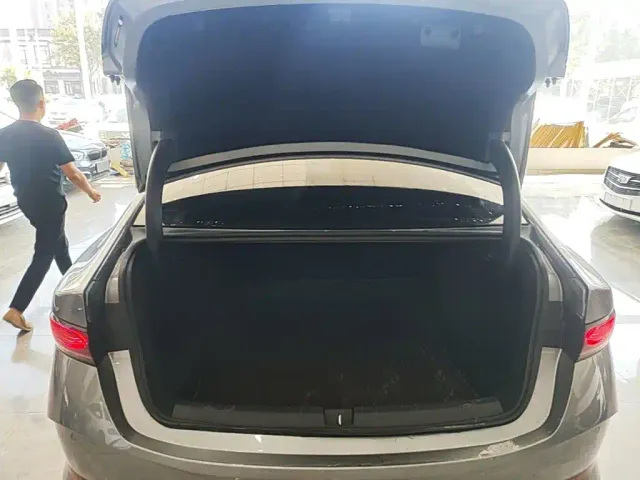 BYD Qin PLUS — Фото автомобиля 18