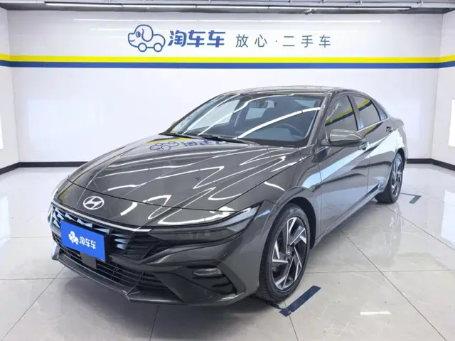 Фотография автомобиля — Hyundai Elantra