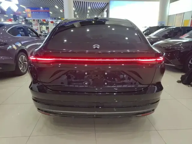 Nio EC6 — Фото автомобиля 5