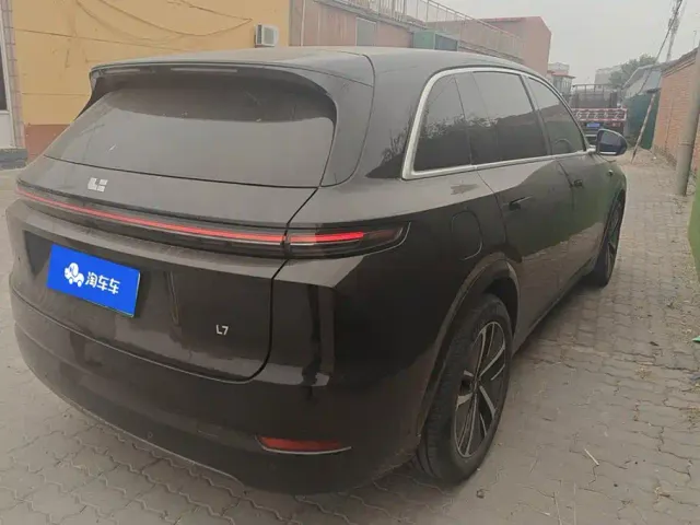 Li Auto L7 — Фото автомобиля 3