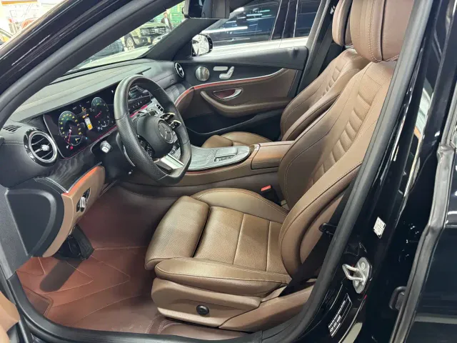 Mercedes-Benz E-Class — Фото автомобиля 5