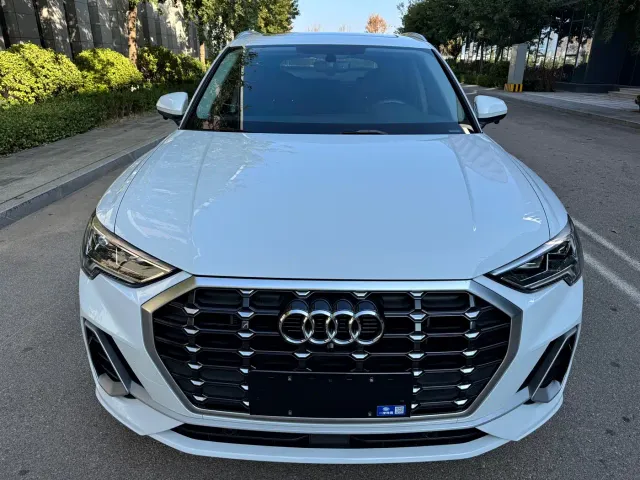 Audi Q3 — Фото автомобиля 2