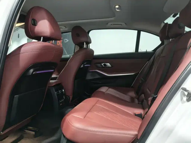 BMW 3 Series — Фото автомобиля 13