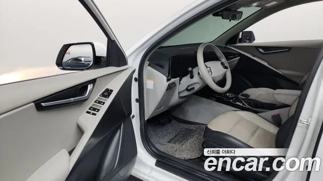 Kia Niro All Niro EV Air — Фото автомобиля 8