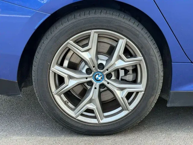 BMW i3 — Фото автомобиля 7