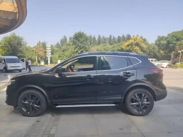 Nissan Qashqai — Фото автомобиля 5