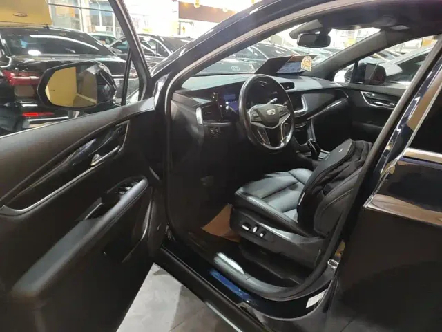 Cadillac XT5 — Фото автомобиля 15