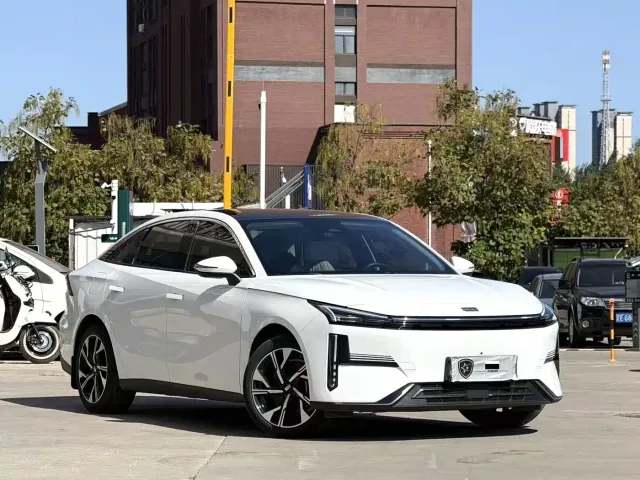 Geely Galaxy L6 — Фото автомобиля 3