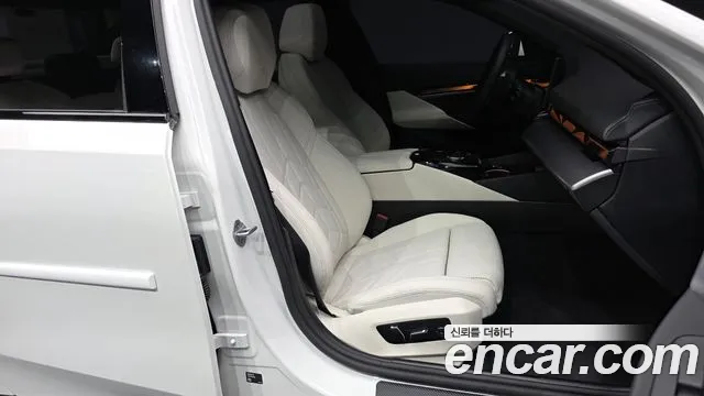 BMW 5-Series — Фото автомобиля 11