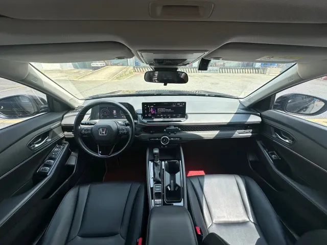 Honda Accord — Фото автомобиля 15