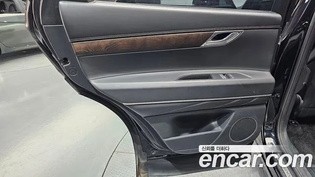 Genesis GV80 — Фото автомобиля 13