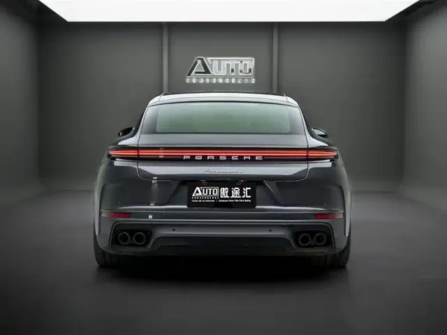 Porsche Panamera — Фото автомобиля 4
