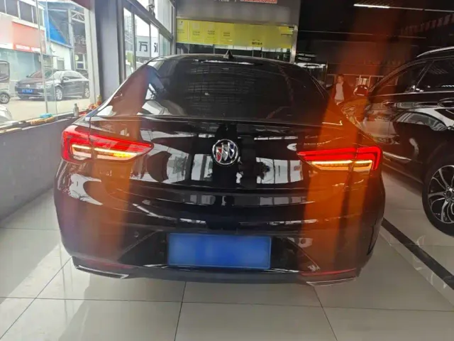 Buick Regal — Фото автомобиля 5