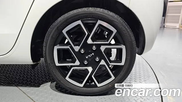 Kia RAY Новый Kia Ray Signature — Фото автомобиля 17