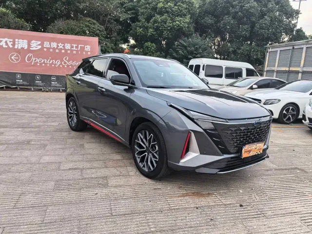 Changan Z6 — Фото автомобиля 3