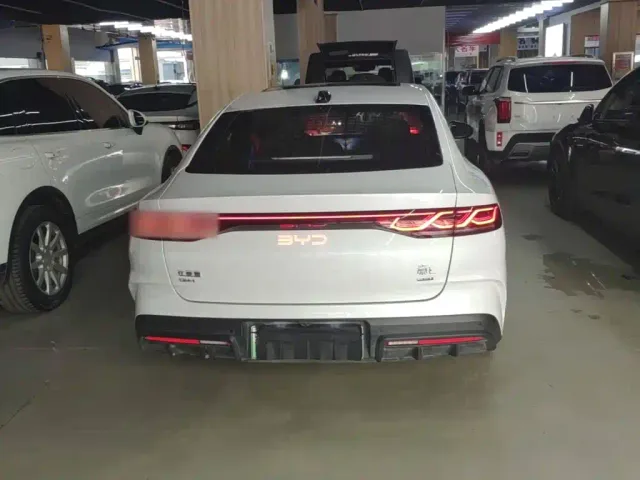 BYD Qin L — Фото автомобиля 5