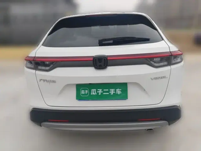 Honda Vezel — Фото автомобиля 3