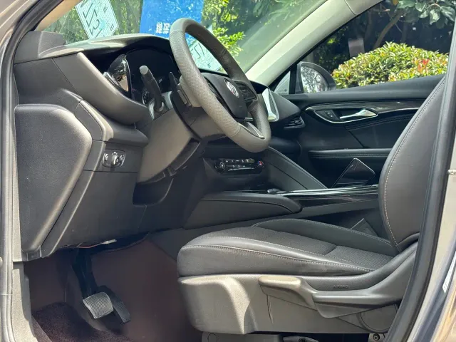Buick Envision S — Фото автомобиля 8