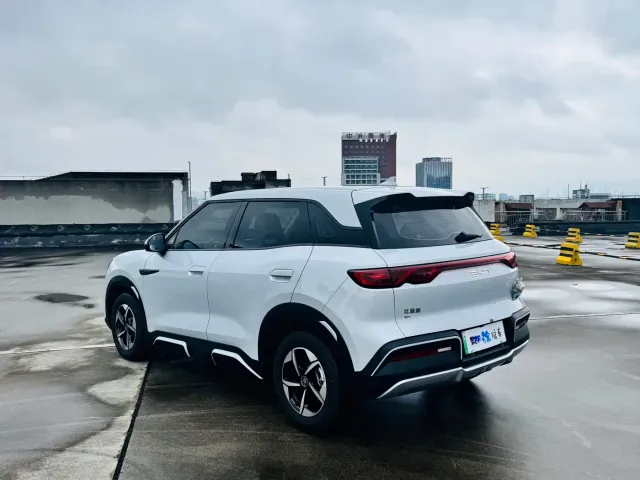 BYD Yuan UP — Фото автомобиля 4