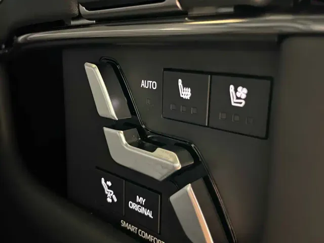Toyota Alphard — Фото автомобиля 15