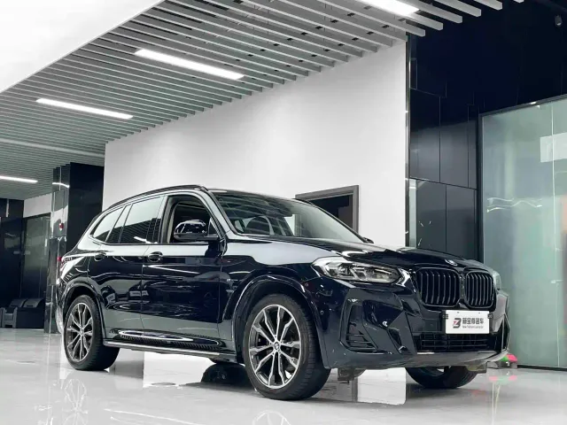 BMW X3 — Фото автомобиля 3