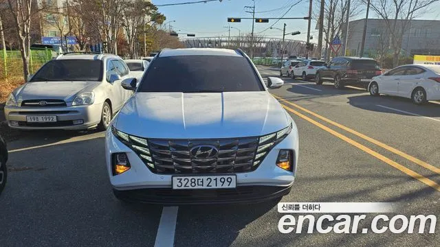 Hyundai Tucson Tucson (NX4) Бензин 1.6 турбо 2WD — Фото автомобиля 2